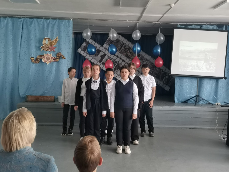 Конкурс военно-патриотической песни.